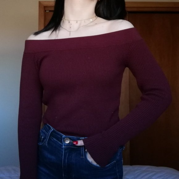 GUESS Off the Shoulder Rib Sweater - Medium - Picture 4 of 5